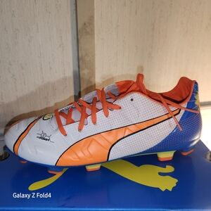 Puma Men’s Orange, White & Blue Soccer Cleats